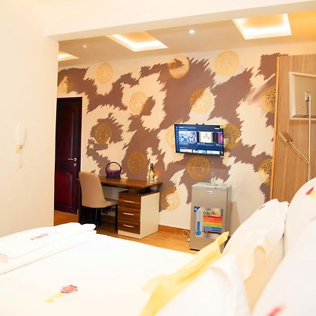 Residence Le Sommet - Chambre Versace Douala Dış mekan fotoğraf